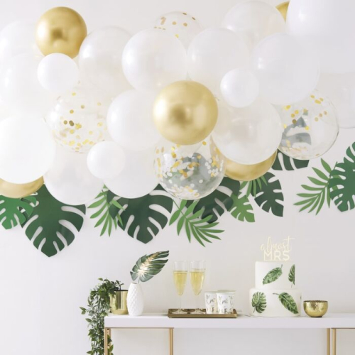 Ballonbue med guldfarvede, hvide og konfetti balloner